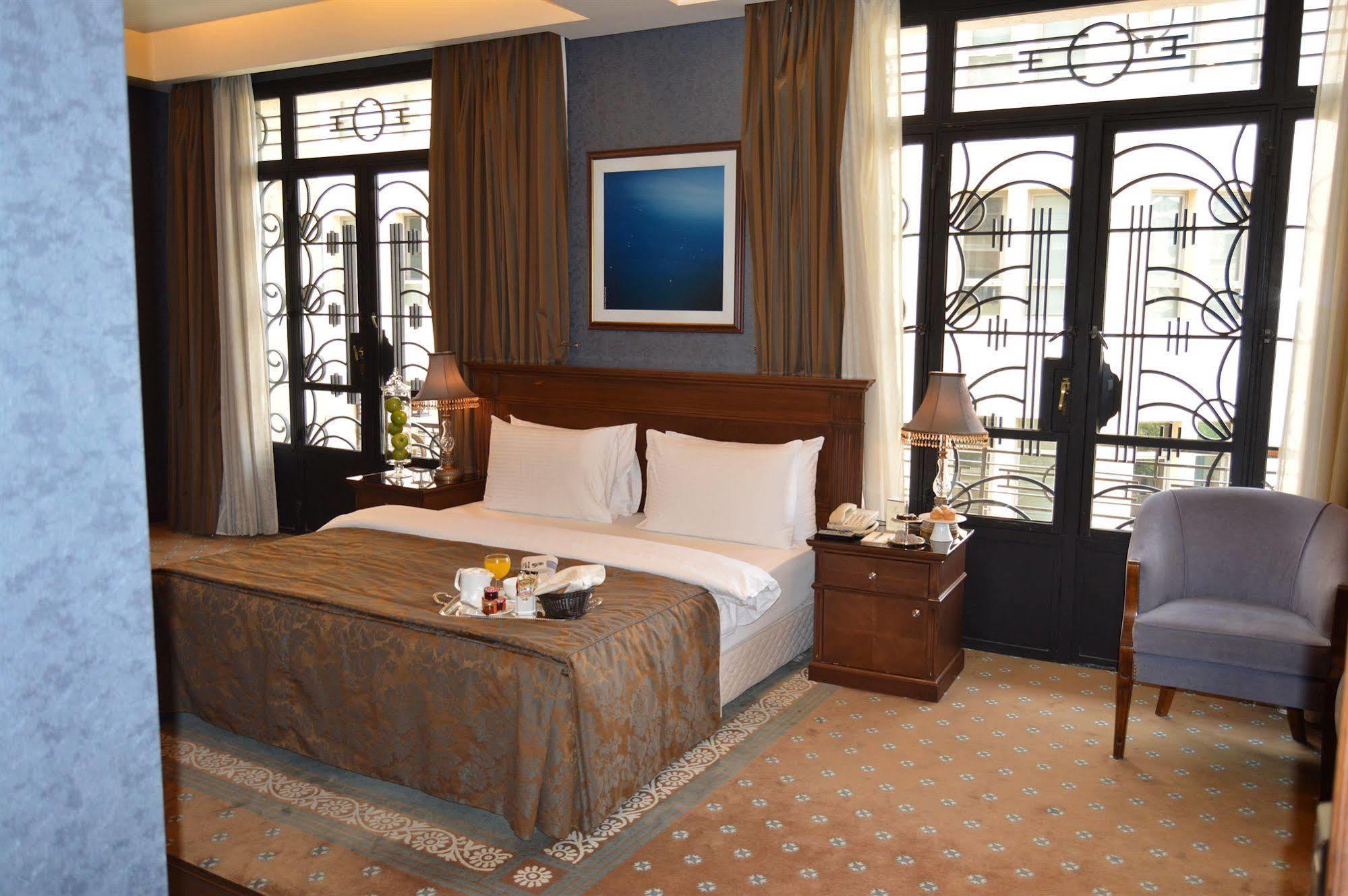 Etoile Suites Boutique Hotel Downtown Beirut Eksteriør billede